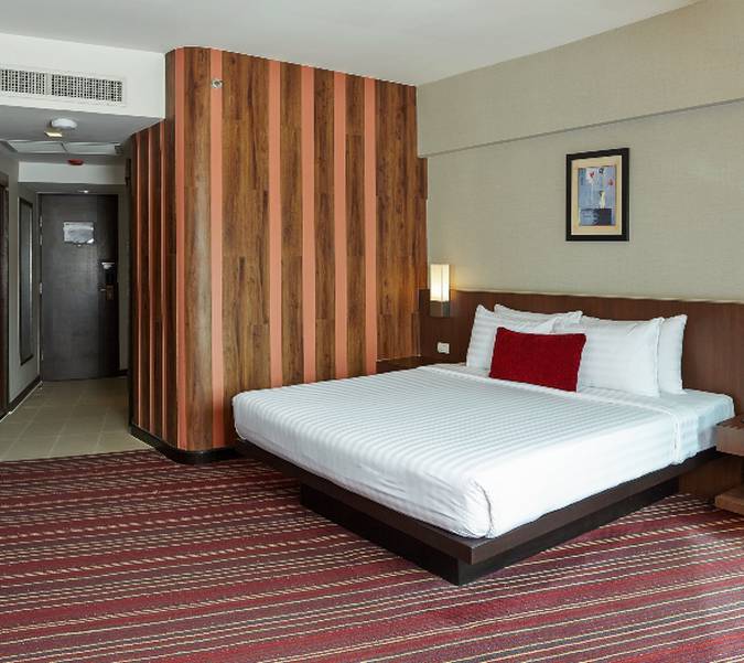 ห้องดีลักซ์ ทาวเวอร์วิง โรงแรมแอมบาสซาเดอร์ กรุงเทพฯ  กรุงเทพมหานคร