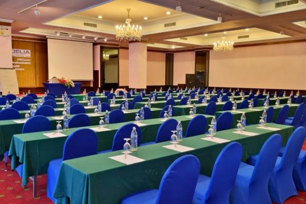 แคทลียา โรงแรมแอมบาสซาเดอร์ กรุงเทพฯ  กรุงเทพมหานคร แคทลียา โรงแรมแอมบาสซาเดอร์ กรุงเทพฯ  กรุงเทพมหานคร